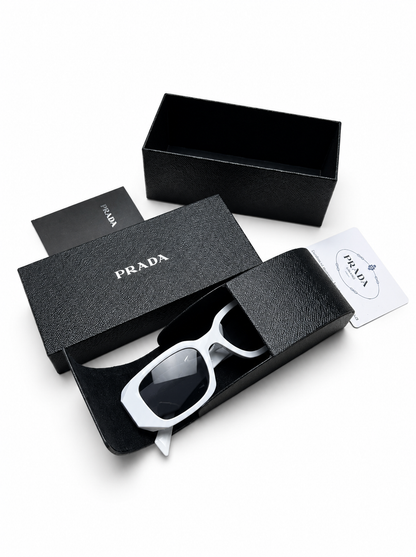 Akiniai Prada